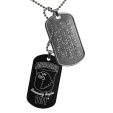 PERSONNALISEZ et ACHETEZ ICI vos plaques militaires dog tag Airborne ! Plaques militaires dog tag en acier personnalisables avec gravure d'un insigne 101 Airborne sur fond noir.