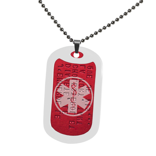 Esta Alerta Médica se compone de una placa militar Dog Tag de aluminio anodizado rojo, grabada con una Estrella de la Vida en el reverso. Se puede personalizar mediante relieve (letras en relie