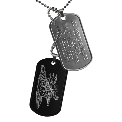 Pour ceux qui ne connaissent pas, les Navy Seals constituent les forces spéciales de la marine de guerre des USA. Cet ID Tag est composé de 2 plaques militaires en acier à bords r