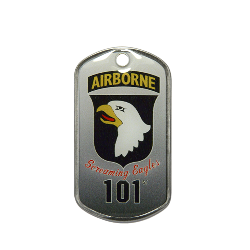 The commemorative dog tag par excellence, as a key-ring or pendant.Beyond the motif, it's a story to remember.The 101st Airborne distinguished itself during the Normandy landings on June 6, 1944 by pa