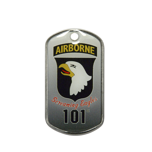 La plaque militaire dog tag commémorative par excellence, en porte-clés ou en pendentif.Au delà du motif, c'est d'une histoire qu'il faut se souvenir.La 101e Aéroport&eacut